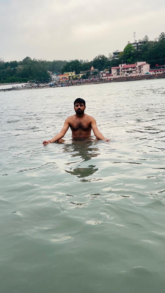 SachanParivesh's tweet photo. #YogaAsanas #InternationalYogaDay  #sachanvip #pariveshsachan #india https://t.co/Gieo1gTCMP