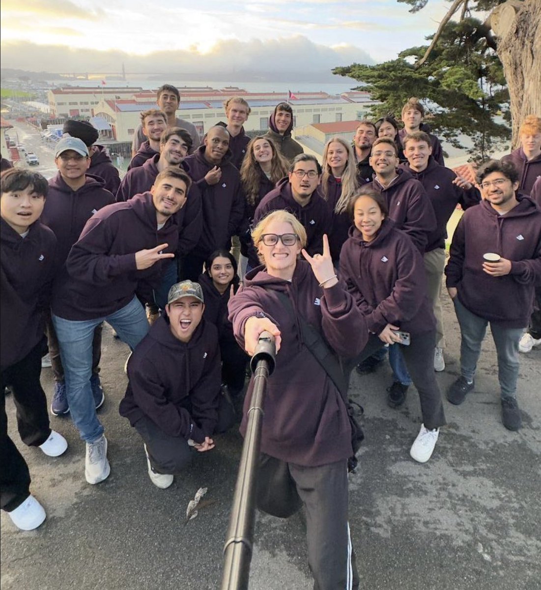 Adele Bloch tweet media