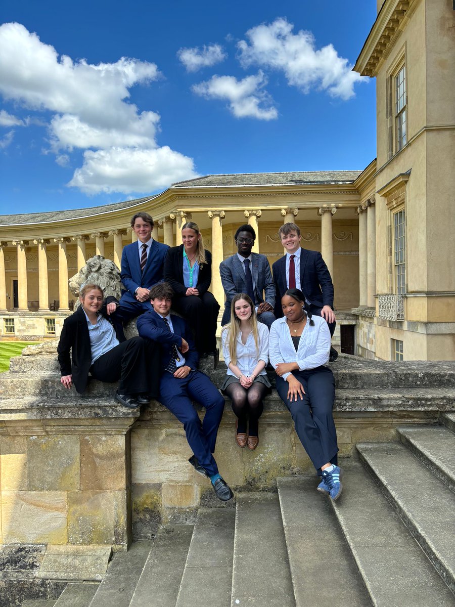 Joint Student Leadership Team meetings with Stowe School today <a href="/TheRoyalLatin/">RLS</a>