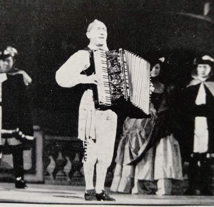 A wonderful new photo added to our archive of the great Frosini in costume on stage.