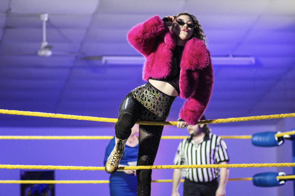 nixi_pw's tweet photo. This is a targeted reminder for @AminahBelmont - I am that bitch

Good luck, babe! 😘💅🏻

@WrestleMaxSTL https://t.co/MMlKN0j2Gj