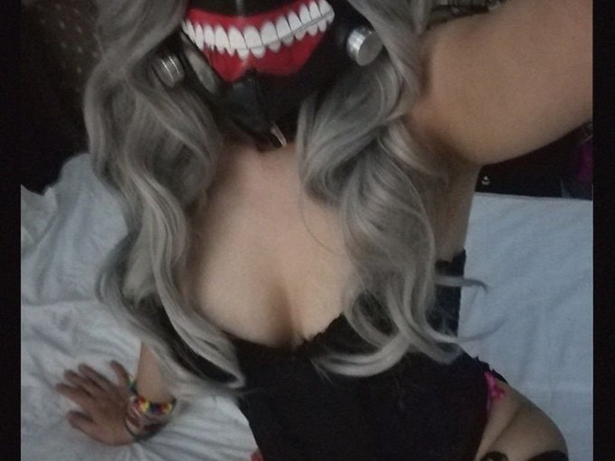 I'm online right now on SkyPrivate - pay-per-minute system for Skype live shows. Call me right now in