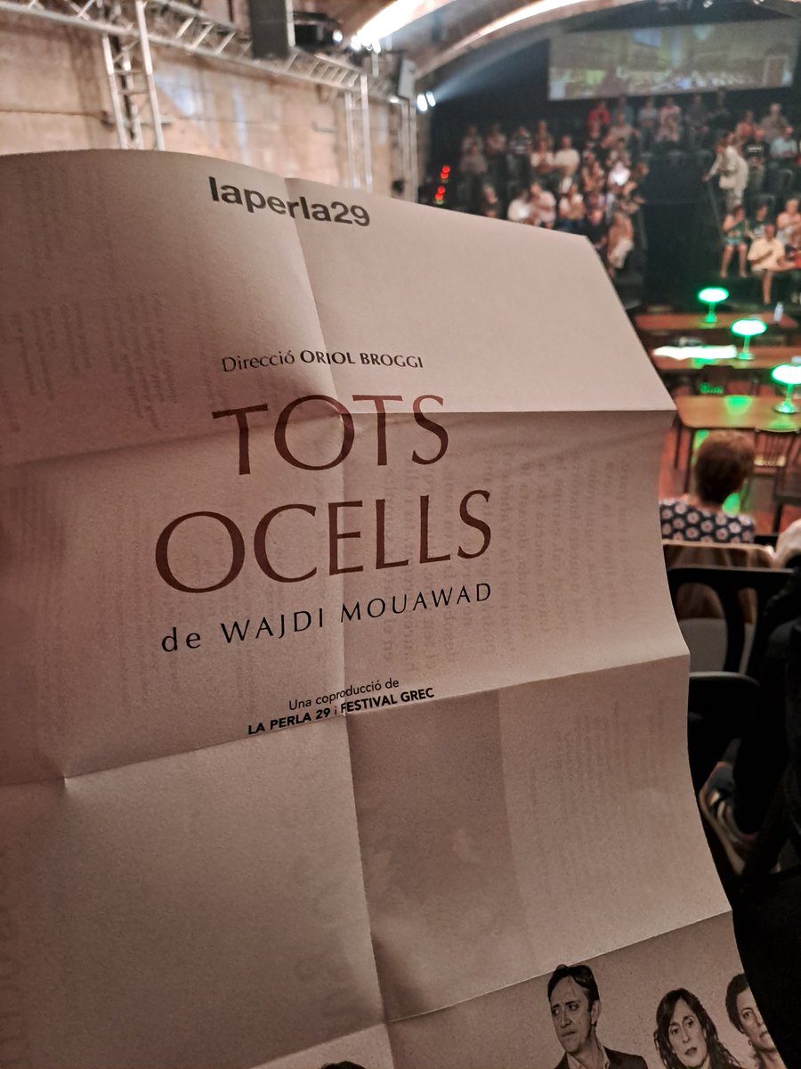 Avui toca gaudir de teatre del bo.@cia_laperla29 Som-hi! #TotsOcells