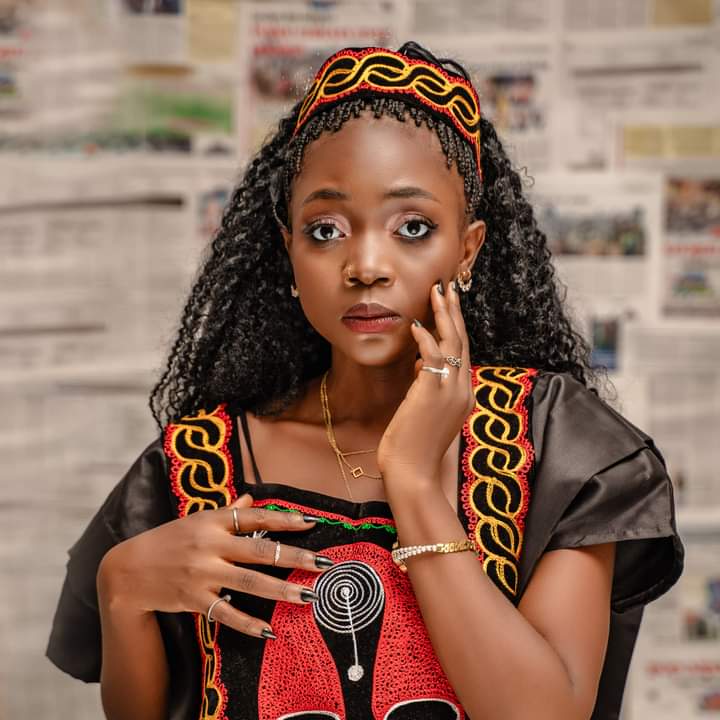 Growing up, Everyone knew my story except me. 𝙏𝙝𝙚𝙮 𝘾𝙖𝙡𝙡𝙚𝙙 𝙈𝙚 𝙒𝙚𝙞𝙧𝙙𝙤 but 𝙄 𝙬𝙖𝙨 𝙟𝙪𝙨𝙩 𝙢𝙮 𝙜𝙧𝙖𝙣𝙙𝙢𝙤𝙩𝙝𝙚𝙧'𝙨 𝙙𝙖𝙪𝙜𝙝𝙩𝙚𝙧 𝙖𝙣𝙙 𝙨𝙝𝙚 𝙘𝙖𝙡𝙡𝙚𝙙 𝙢𝙚 𝙈𝙞𝙡𝙨𝙤𝙣 𝙉𝙜𝙬𝙖𝙣𝙨𝙝𝙞.
Have you watched Weirdo yet? 
youtu.be/Y4XYJxCj0AI