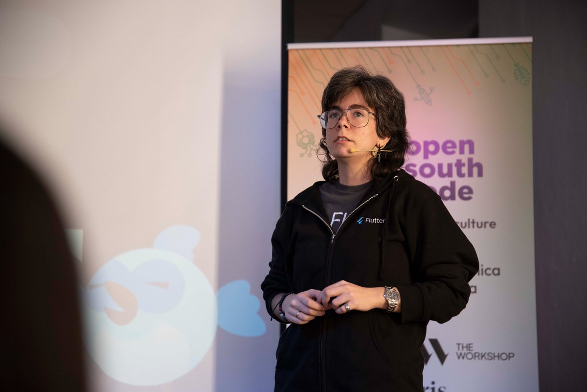 OpenSouthCode's tweet image. 📱 Elena G Blanco (@Beelzenef_ ) nos llevó a descubrir cómo crear apps multiplataforma con Flutter. ¡Un primer paso esencial para cualquier desarrollador! 🚀✨ #OpenSouthCode24 #Flutter #DesarrolloApp