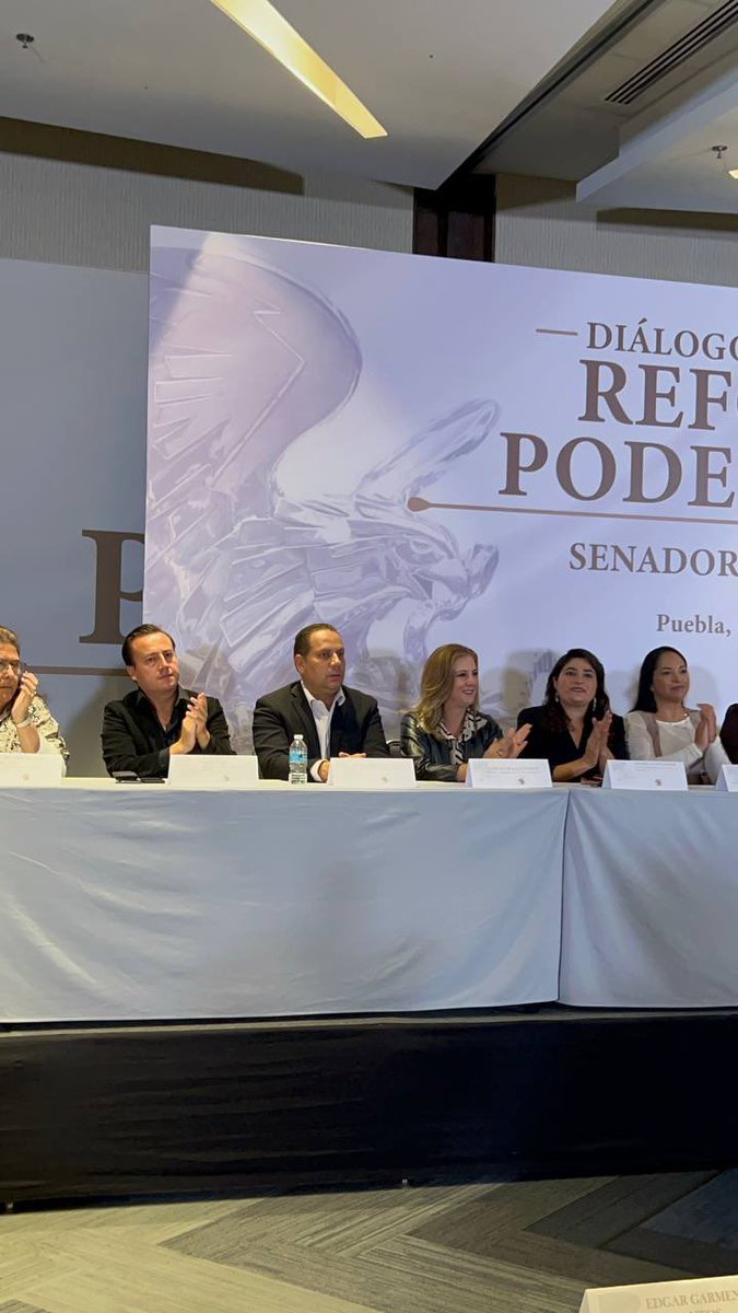 acarvajalh's tweet photo. El #PoderJudicial requiere una reforma profunda. Es por ello que, bajo el liderazgo del Senador @RicardoMonrealA convocamos desde #Puebla a todos los mexicanos a participar en los #DiálogosNacionales por una #Reforma que recupere todas las voces y sea realmente #Transformadora. https://t.co/SC81AMLktF