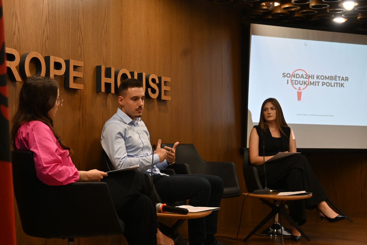 veliera_i's tweet photo. Today we held the presentation conference of the National Survey of Political Education.🔍🇦🇱

This activity brought together experts and young people in different panels to discuss the need to promote political education from different perspectives. 🗣️ https://t.co/WC5IQc1TbO