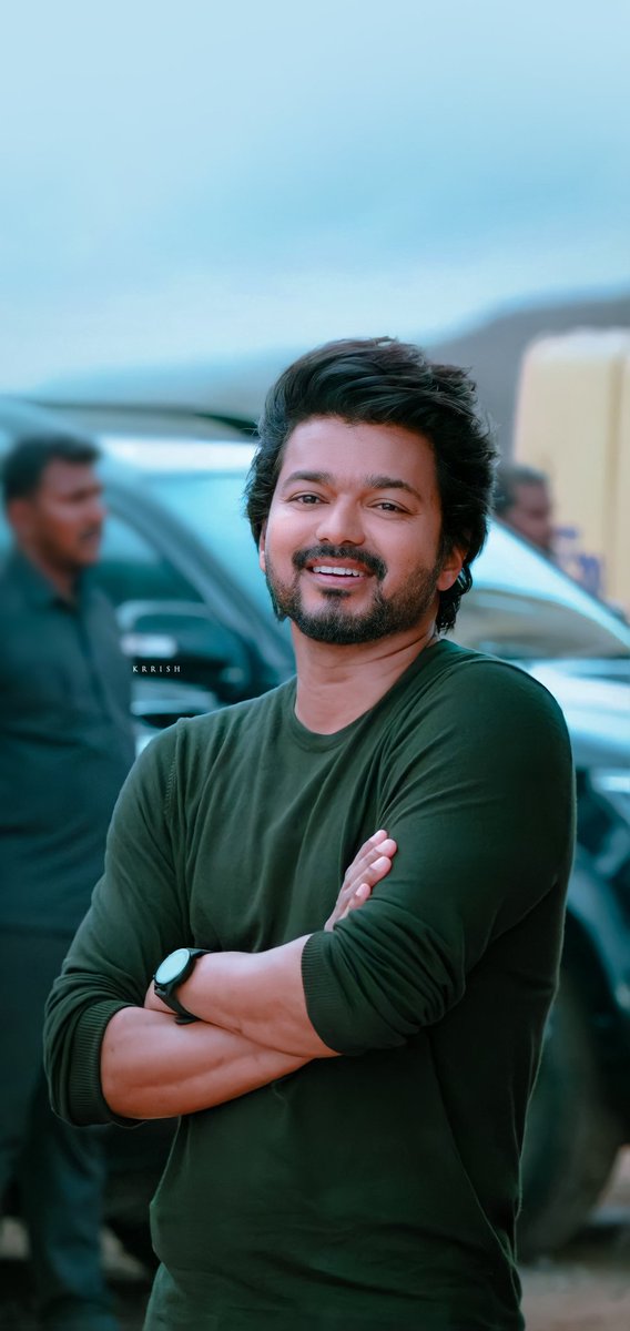 ItzKrrish_'s tweet photo. Ur dynamic presence &amp; speeches have always invigorated &amp; motivated me just as ur pictures give me an instant boost. As u begin ur new journey, I wish u nothing but success. Once a KING, always a KING. 

Missing doing retouch for u this time.

HBD THALAIVAA! ❤️ #HBDThalapathyVIJAY https://t.co/ZK2qeBtGPh