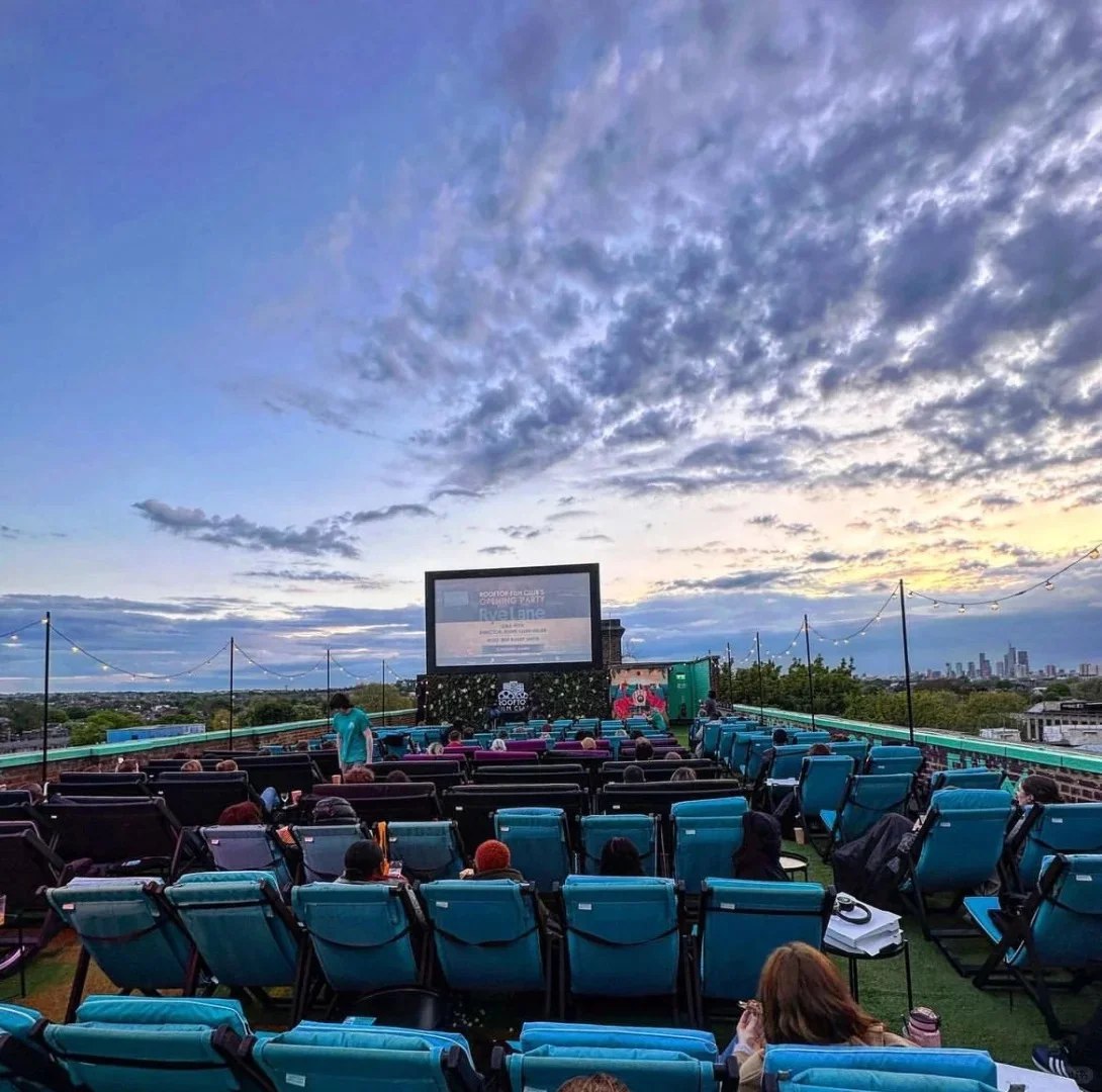 DBrunat's tweet photo. 🎥 Rooftop Film Club, an open-air cinema, is so romantic! https://t.co/2HXYuJXYTF