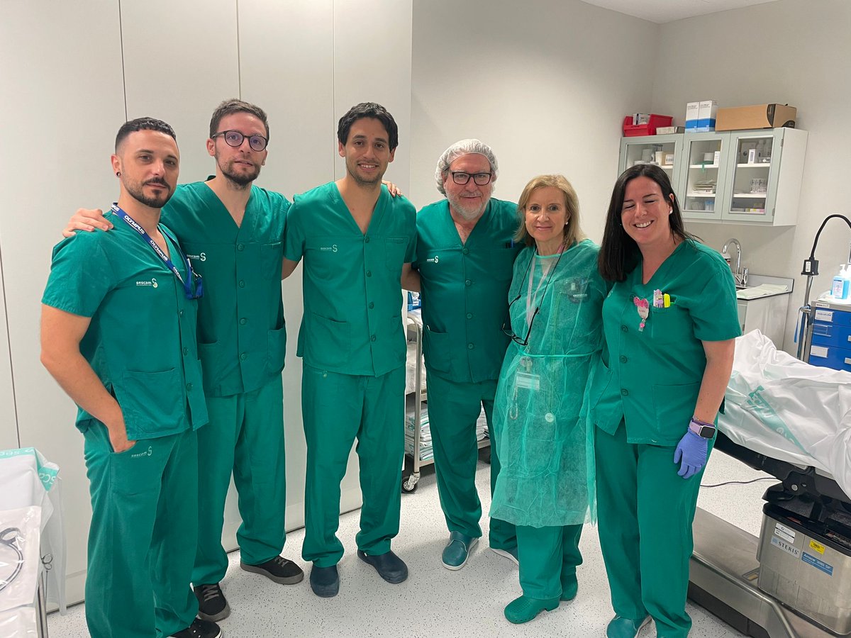 juandiego24's tweet photo. Primeros POEMs en 2 pacientes con Acalasia en el @HospitalUnivTO. Muchas gracias a nuestro equipo de Endoscopia y a Enrique Rodríguez De Santiago por su guía! Seguimos avanzando @DigestivoToledo https://t.co/2aVFv7KMvm