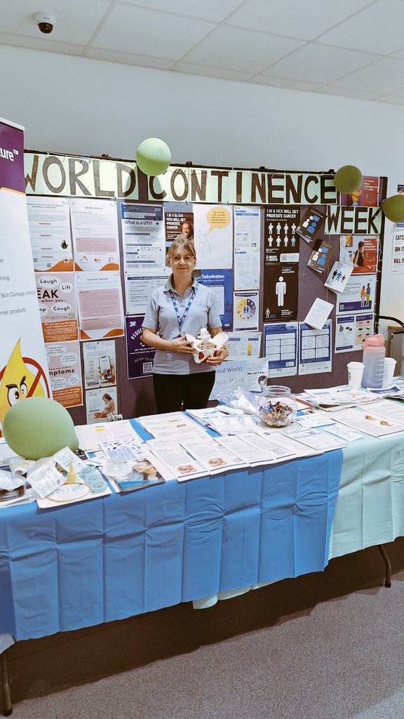 ZoeSimpson16's tweet photo. Great to have our pelvic health physio on hand to offer advice on our information stand this week #WCW2024 #continencematters #collaborationincontinencecare #continencesupport https://t.co/T0FbZTbuKW
