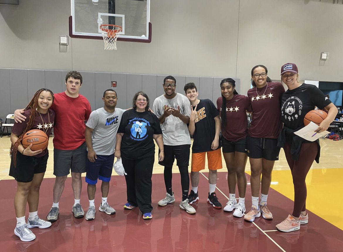 Loyola Women's Basketball (@ramblerswbb) on Twitter photo Had an awesome time yesterday with <a href="/SO_Illinois/">Special Olympics Illinois</a> creating memories, making new friends, and playing basketball! ๐ ๐บ Had an awesome time yesterday with <a href="/SO_Illinois/">Special Olympics Illinois</a> creating memories, making new friends, and playing basketball! ๐ ๐บ