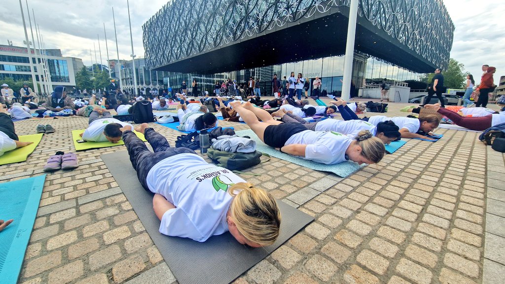 CGI_Bghm's tweet photo. Yoga, which unites one’s body &amp; soul, is now uniting people, community &amp; countries! Yoga enthusiasts practicing #Yoga at the Heart of #Birmingham #CentenarySquare. Celebrating the 9th #YogaForSelfAndSociety 
#InternationalYogaDay2024

#IDY2024

#YogaDay2024

#YogaForAll https://t.co/Lbq98BoUcU