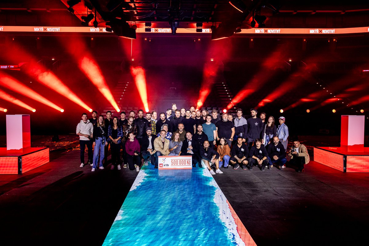 rikejmisebi's tweet photo. Jak se produkuje JEDINÝ ROZHOVOR V ŽIVOTĚ od @martin_mikyska ? V 10 dnech s 80+ crew members dost hustě 😀 ... thread 🧵⬇️

1/9 https://t.co/DikRvvB1kd