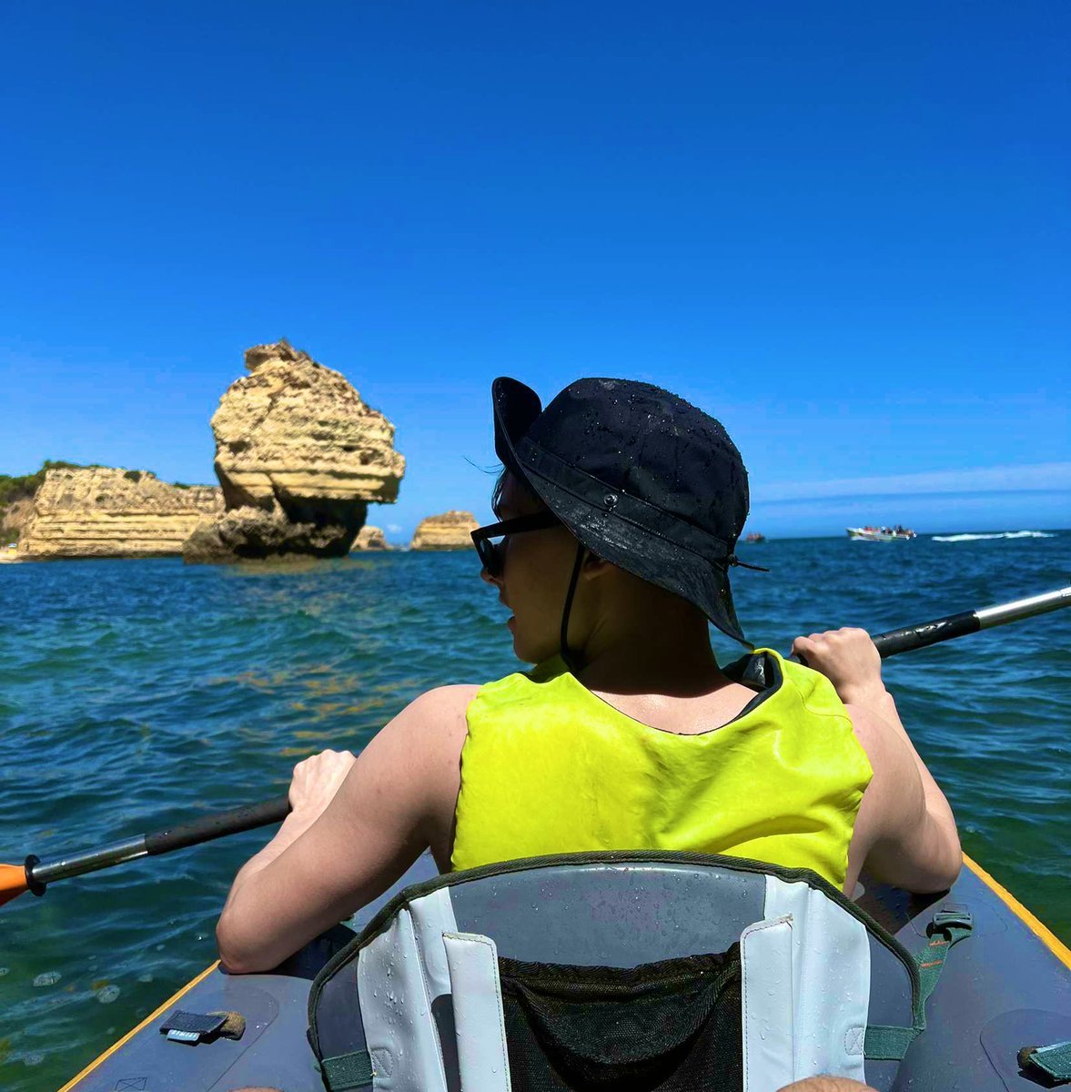 modesasVAL's tweet image. val break