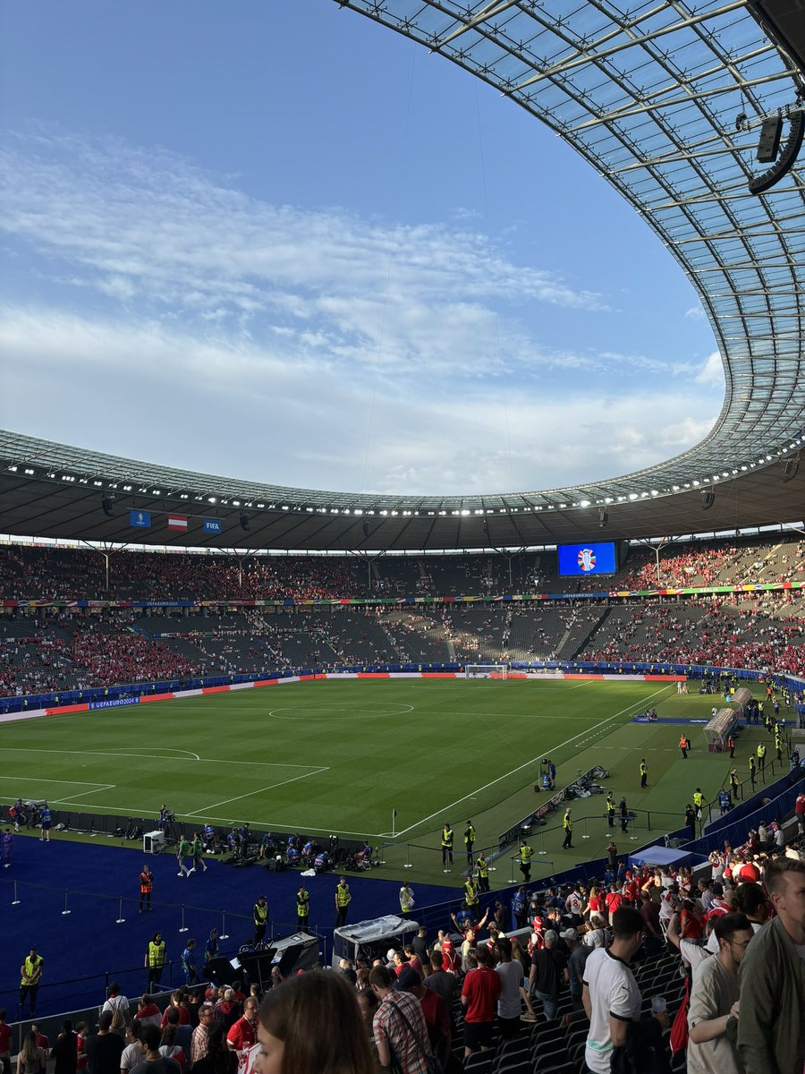 Cathalg56's tweet image. Farewell Euros👋👋 already buzzing for USA 2026 #EURo2024