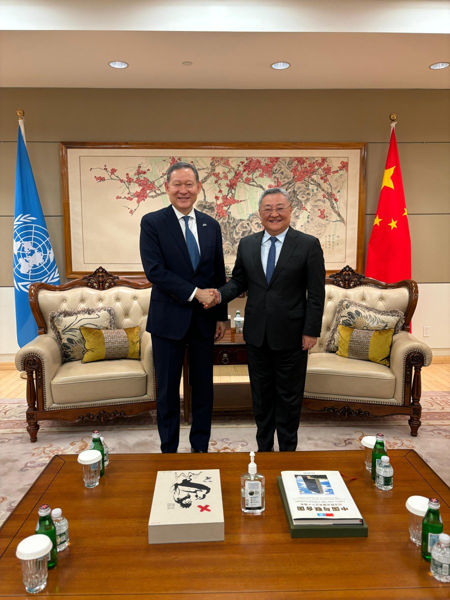 AmbKazUN's tweet image. 🇰🇿🇨🇳It was a real pleasure to meet with my Chinese colleague and strong supporter of multilateralism H.E. Mr. Fu Cong @ChinaAmbUN. 

We discussed a wide range of regional and global issues and agreed to bring our all-weather comprehensive strategic partnership to the UN platform.