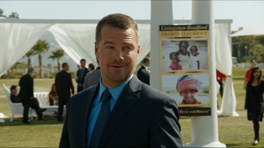 Anna715C's tweet photo. Pls their banter hahaha 😂 Sam is gonna go and talk with Byron. Their conversation went well, almost too well 🤔 Yeah Sam thinks it’s weird and that he seemed worried. And Callen is getting a bad feeling 😬 I don’t like that, I’ve learnt to trust Callen’s gut https://t.co/9w15wGPwte