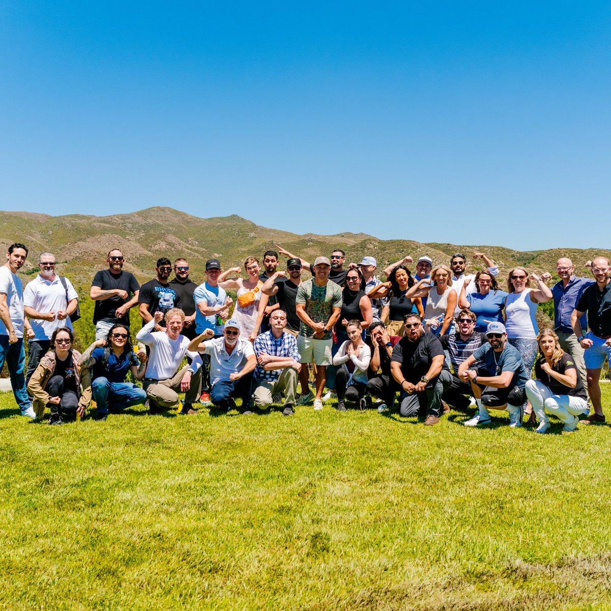 CCrewNFT's tweet image. Another amazing event in the books for the Crew.  We had a mastermind event during the day at a beautiful 26 acre ranch then had a catered networking dinner 🐆 

Special guest appearances from Matt Morgan, Joel Brown, Real Tarzan, Dan Fleyshman, and Boss @MichaelFranzese 🦁