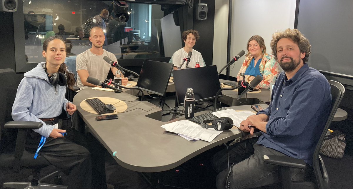 Tout de suite sur <a href="/franceculture/">France Culture</a>, <a href="/fsaltiel/">François Saltiel</a> s’entretient avec @FelixTreguer, <a href="/TurcanMarie/">Marie Turcan</a>, <a href="/MBroustail/">Maryse Broustail</a> et <a href="/BoullierDominic/">Dominique Boullier</a> !

🗣️ Comment informer et transmettre pour comprendre les enjeux du numérique en 2024 ?

🎙️Avec les chroniques de <a href="/Ju_devaux/">Juliette Devaux</a> et <a href="/Marcus_DB/">Marcus D.B.</a> !

C’est parti ✨