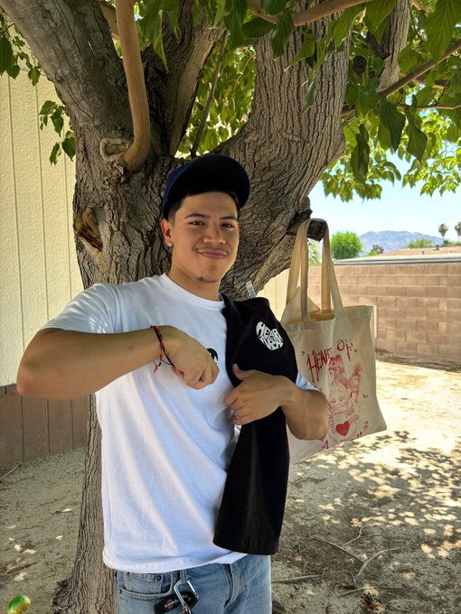 Watch 💌's leaked NSFW photo on TwXstars