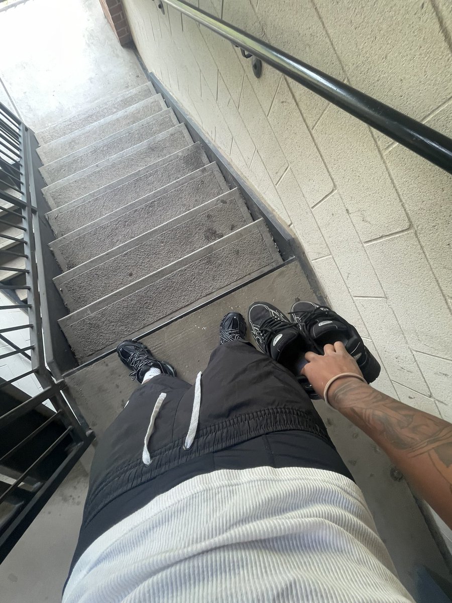 Bakdoe4's tweet photo. #Chillshit https://t.co/qfnaUnA42F