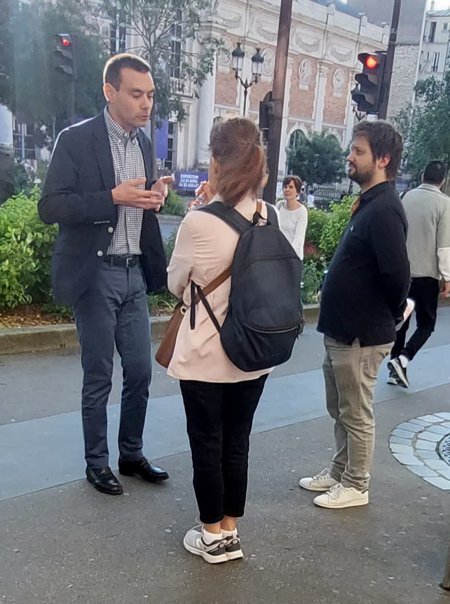 Tractage de lancement de campagne JBO2024 : excellent accueil des habitants de #Paris13 pour ma candidature, la seule légitime, la seule capable de battre l’extrême gauche de #Rousseau !
Merci à tous, et surtout à <a href="/datirachida/">Rachida Dati ن</a> !
La dynamique <a href="/13acoeur/">13 à coeur</a> est lancée ! 🚀