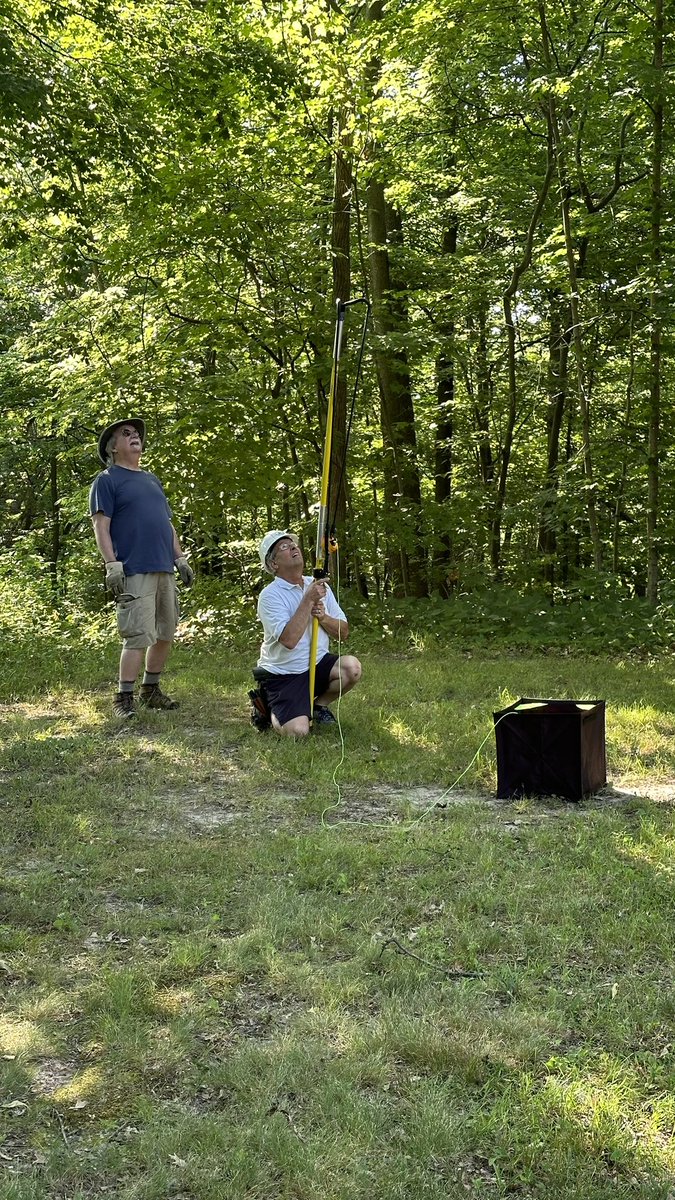 W9LDX's tweet photo. Three antennas up in 2.5 hours. #ARRLFD https://t.co/y6KvRO6cXX