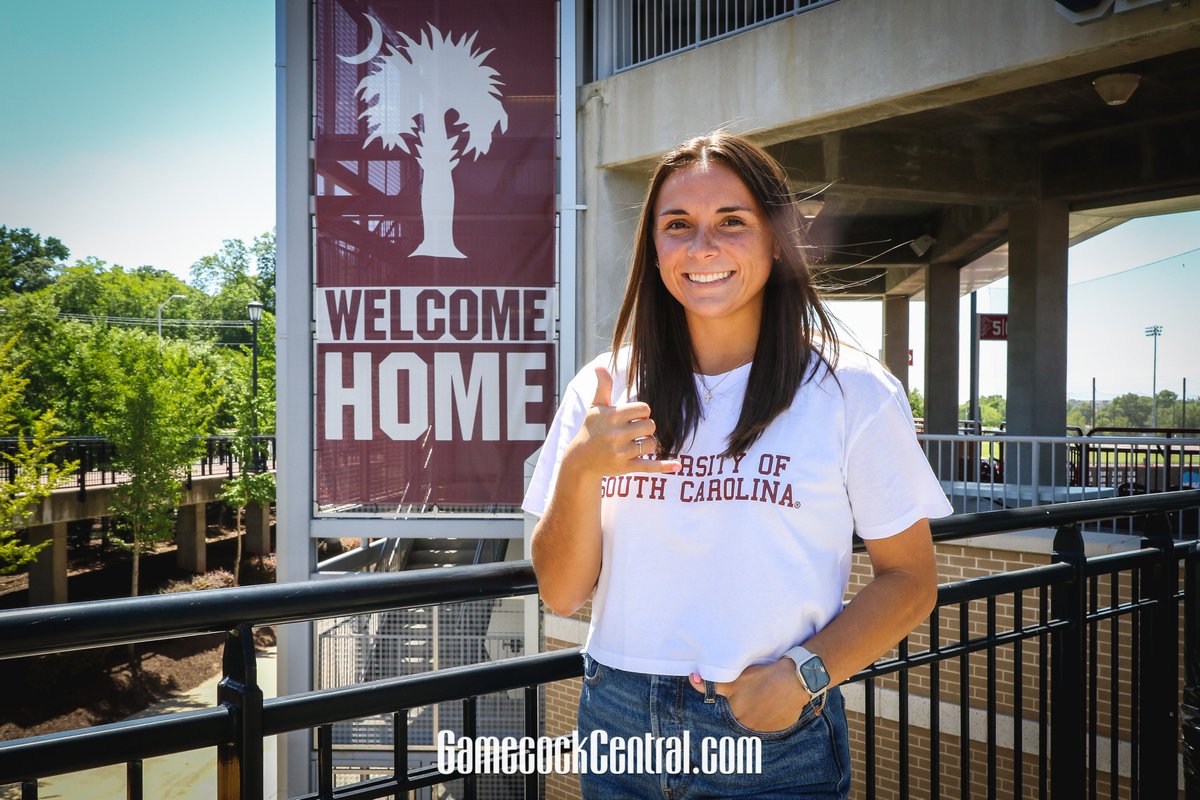 GamecockCentral's tweet photo. Photos: Lexi Winters, local catcher's dream becomes reality https://t.co/OqqyMbOs1D #Gamecocks
📸: @KBDugan https://t.co/q3lM2omrOl