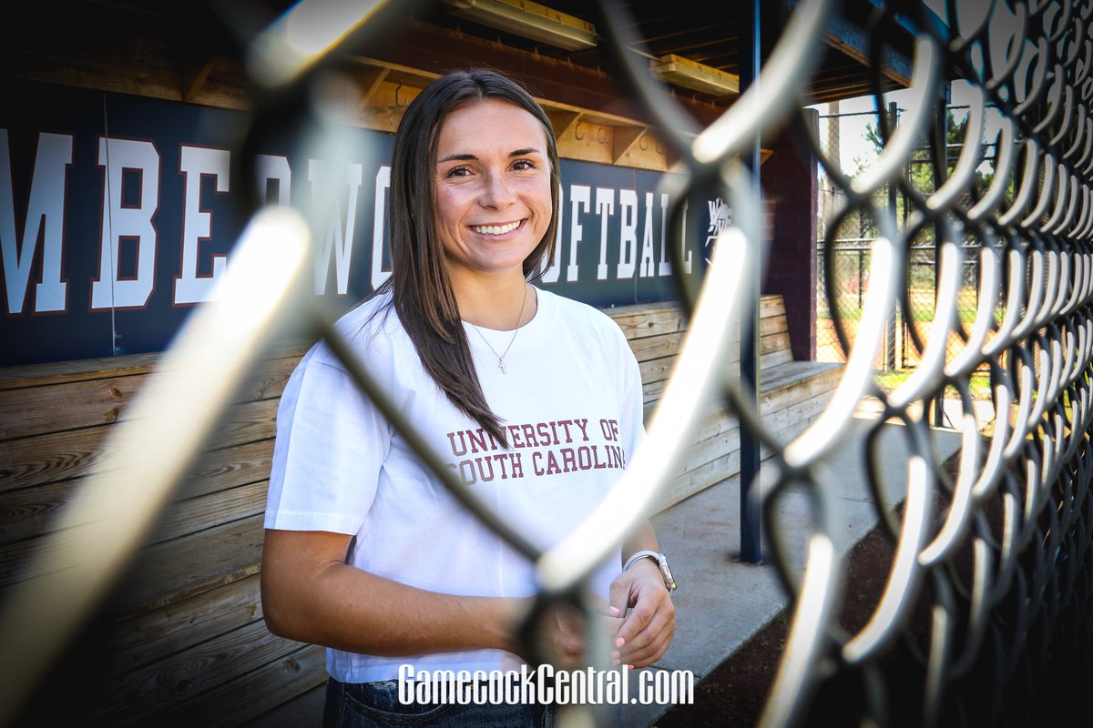 GamecockCentral's tweet photo. Photos: Lexi Winters, local catcher's dream becomes reality https://t.co/OqqyMbOs1D #Gamecocks
📸: @KBDugan https://t.co/q3lM2omrOl