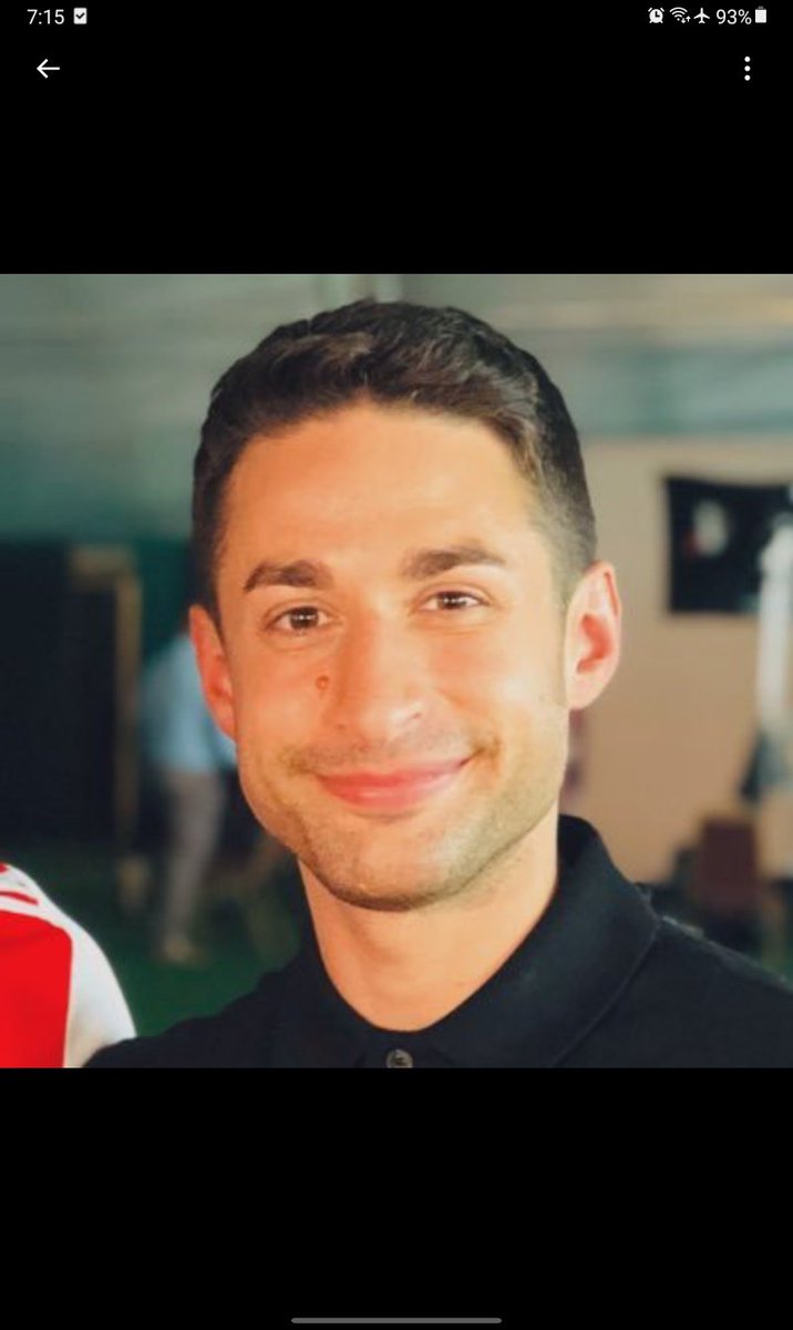 Football fans only
Fabrizio Romano                 or               David Ornstein