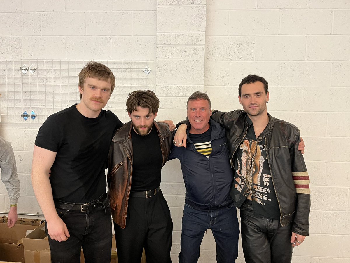 JPatrick1912's tweet photo. @MurderCapital_ @PearlJam Can’t wait to see you again with @RoyHick … not sure it will be this intimate though x https://t.co/SM9VrW0HOx