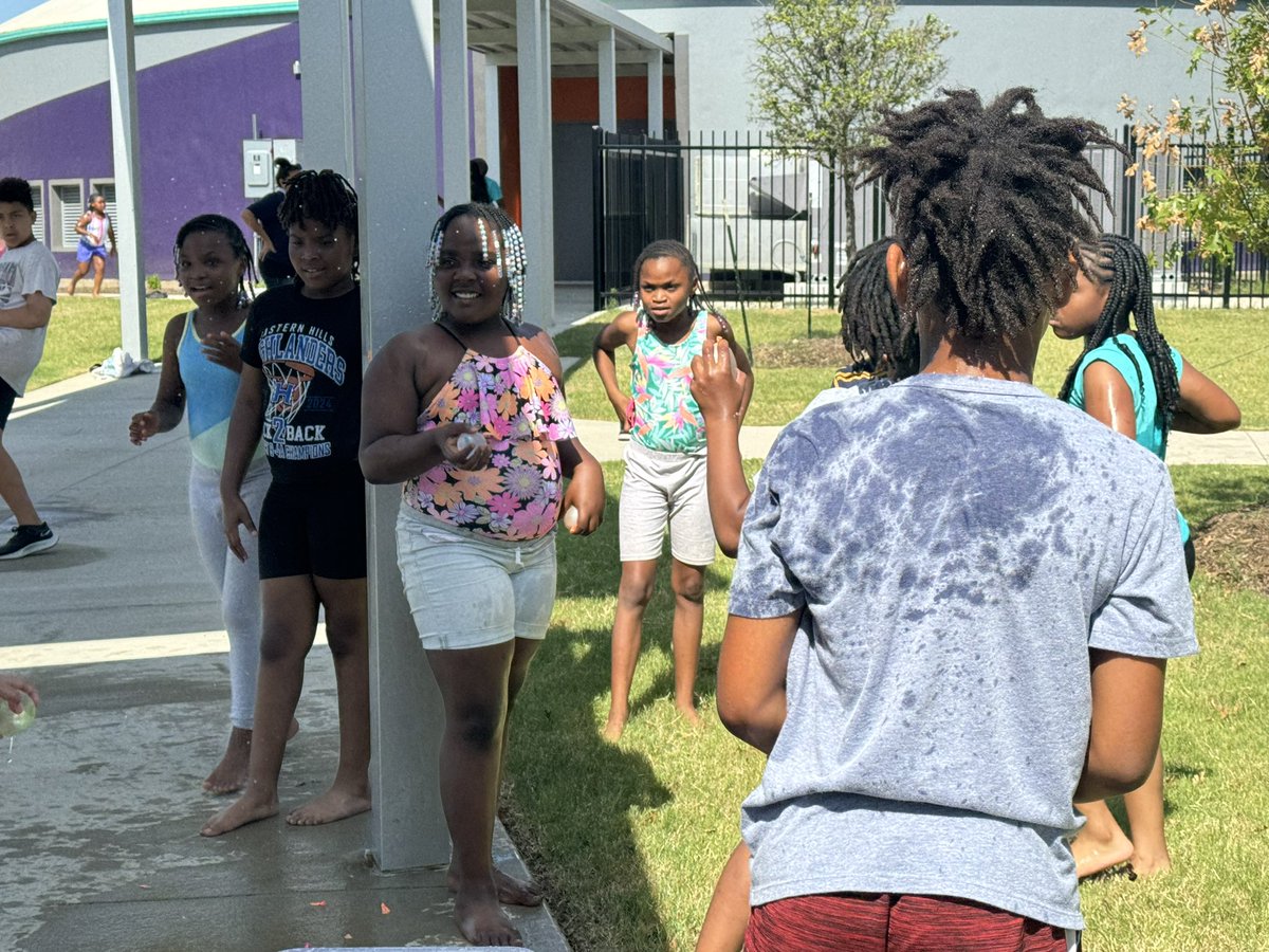 Amanda Dawn Inay - 4th & 5th Grade Humanities (@amandainay) on Twitter photo What a super fun way to celebrate all of the gains for Summer Boost Learning! So proud of ALL of our Rockateers! 💜🚀<a href="/RocketshipEd/">Rocketship Public Schools</a> What a super fun way to celebrate all of the gains for Summer Boost Learning! So proud of ALL of our Rockateers! 💜🚀<a href="/RocketshipEd/">Rocketship Public Schools</a>