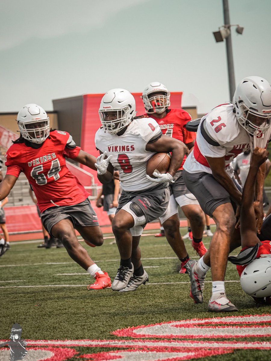 2 Months 9 days…  🧱x🧱 
<a href="/HFHSAthletics/">Homewood-Flossmoor</a> 
<a href="/HFVikingFTBL/">Homewood-Flossmoor Football</a>