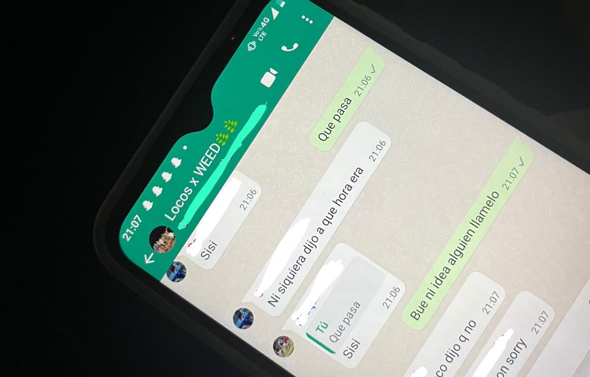 que amooor mi hermanito ya tiene celular
mi hermanito con celular: