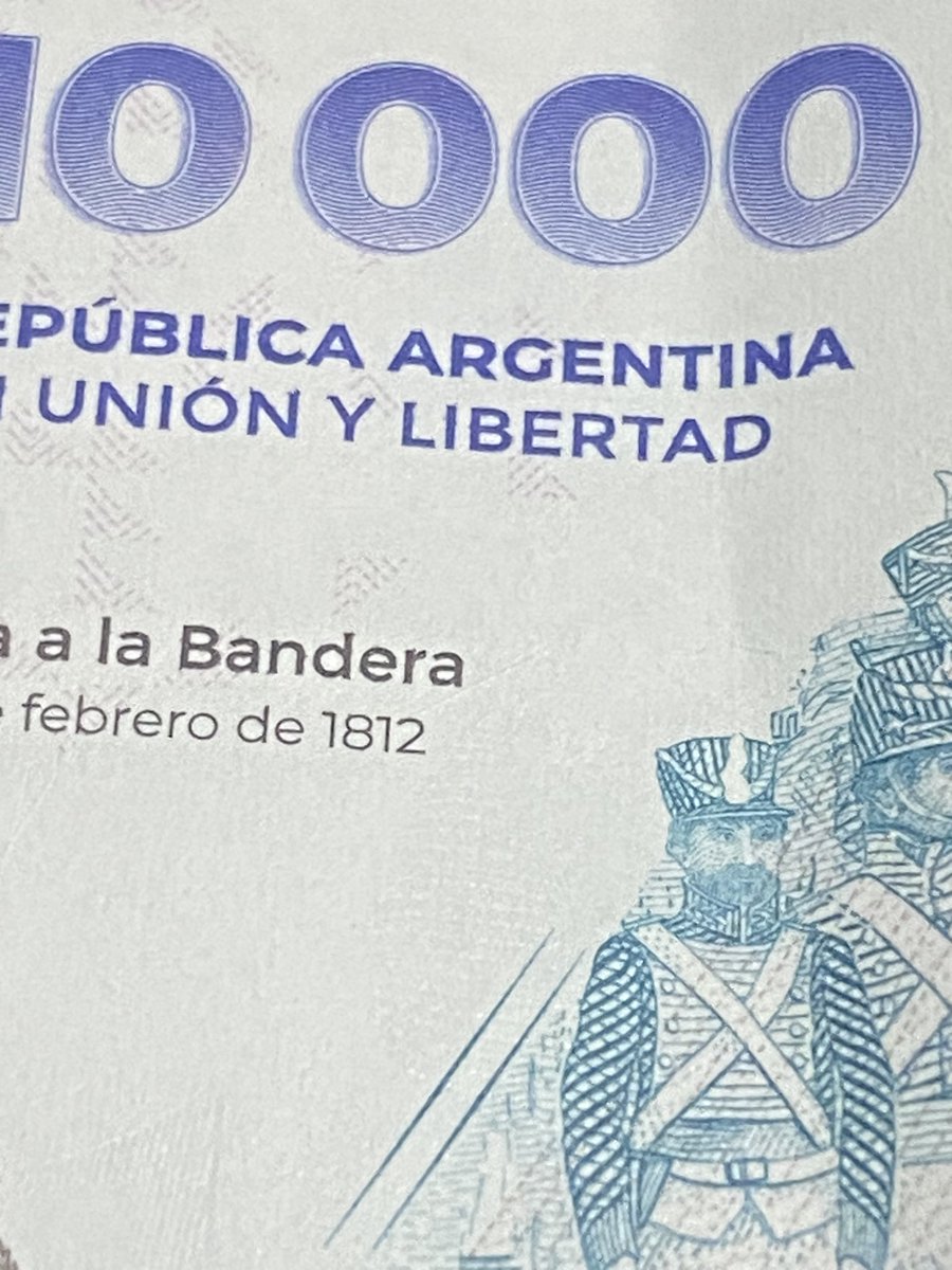 magui311's tweet photo. Pusieron a Messi en el billete de $ 10.000 ? https://t.co/AIVc95Aq2D