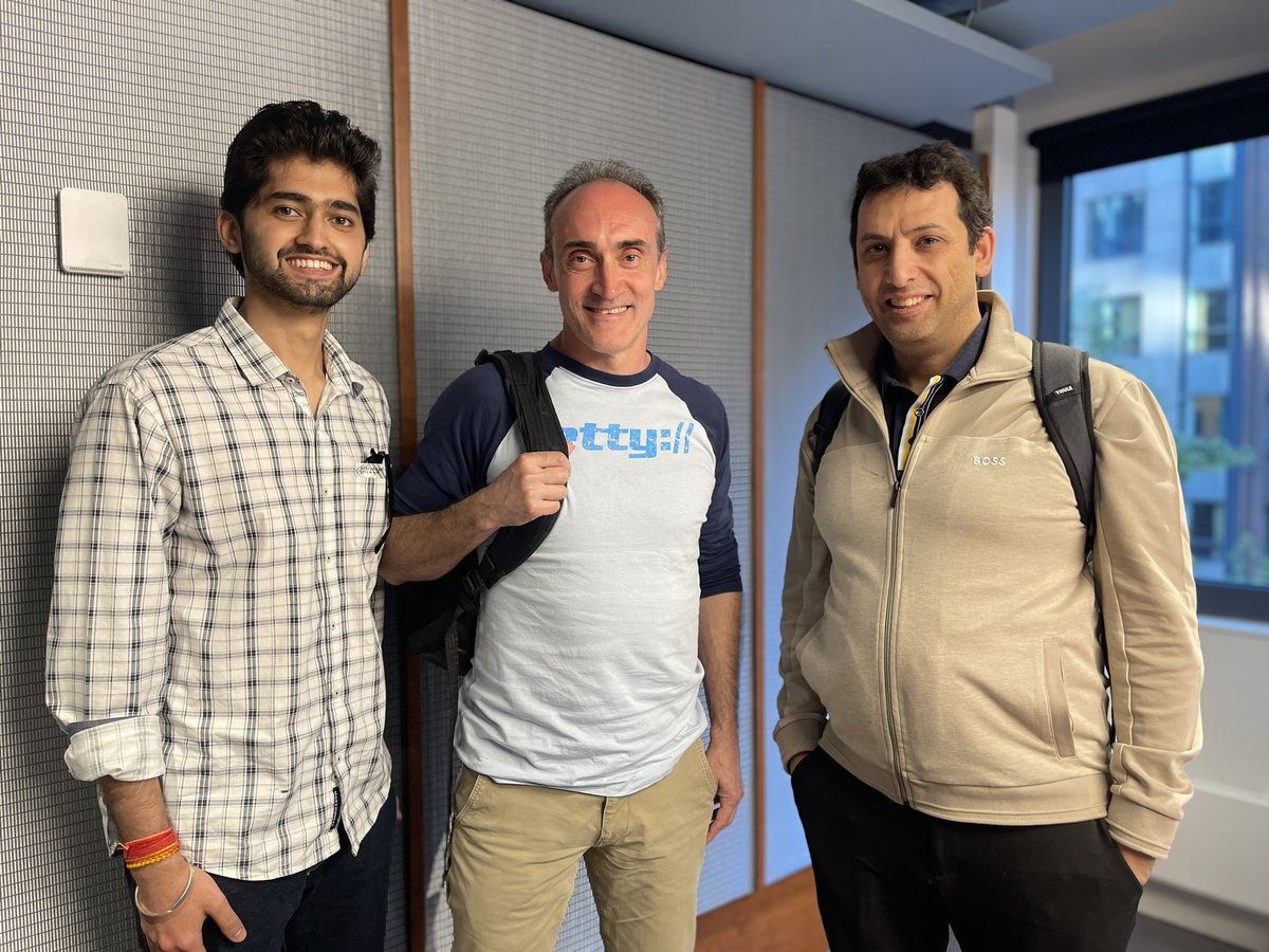 Great to have a seat hearing the incredible <a href="/simonebordet/">Simone Bordet</a> at the <a href="/javazone/">JavaZone</a> event this Thursday. <a href="/JettyProject/">Jetty Project</a> would really be something that inspires building awesome solutions.
Thanks again for <a href="/dervismn/">Dervis Mansuroglu</a> for hosting it. My first event here but definitely not the last!!✨🥂