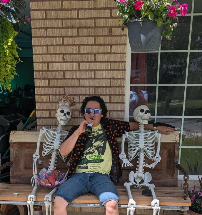 When it's summer but you're just waiting for Halloween!!!