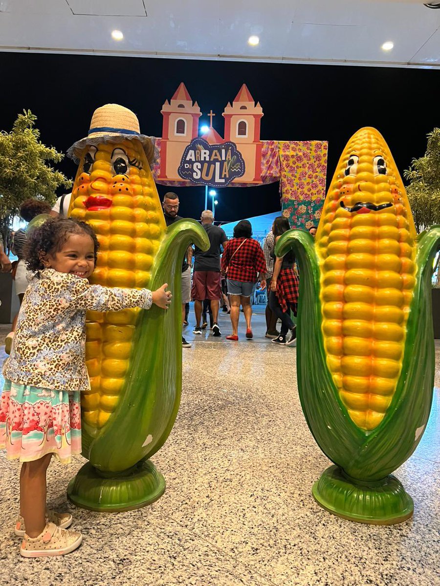 Michellebyon2's tweet photo. Perfeita 🌽😂😍🙌🏽🙏🏽💕 https://t.co/tX0Pn6EmRP