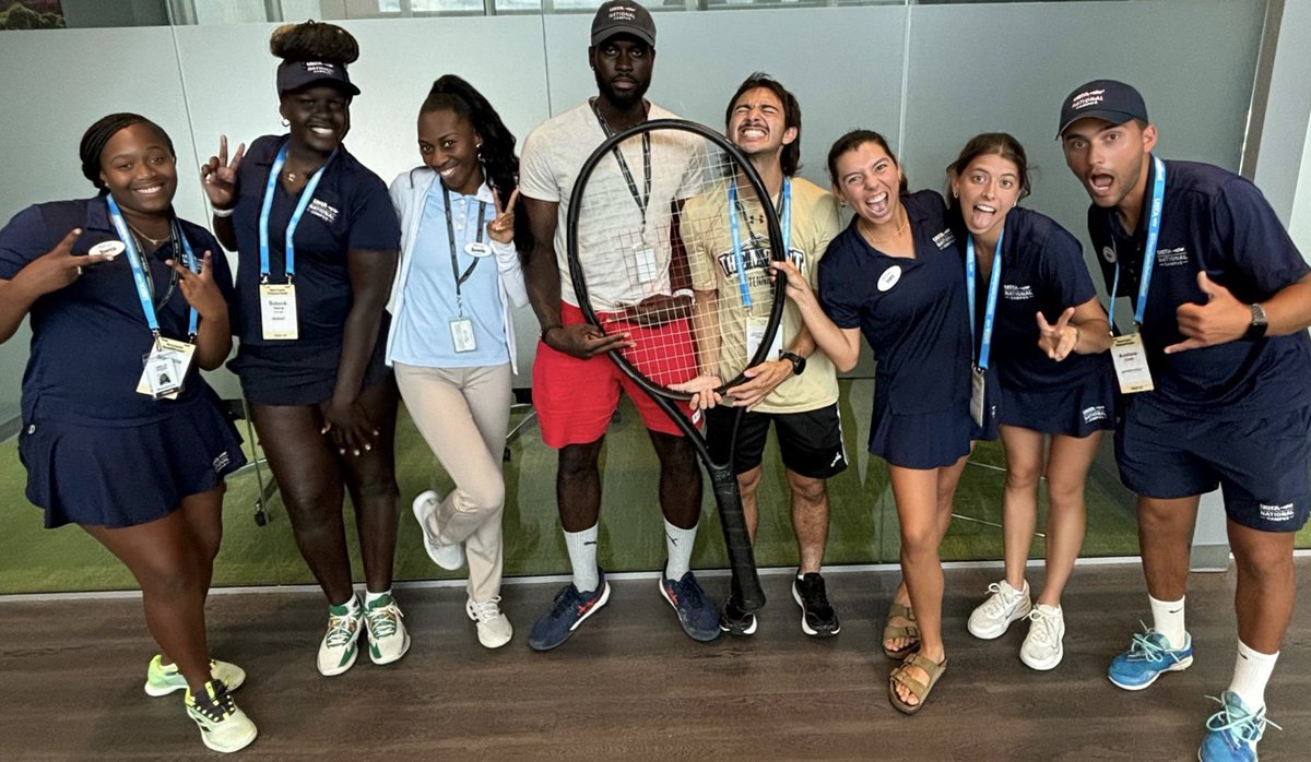 Darneshajmoore's tweet photo. An Amazing First Day at the USTA Diverse Coach Development Summit😆

I am so proud of our Coaching &amp; Leadership fellows for joining. 50% are women and 50% are diverse including 3 coaches from HBCU’s (Southern, Alcorn &amp; Xavier-LA) 

Love to See It😍 #DEI 🏳️‍🌈 #USTA #FutureCoaches 🎾 https://t.co/POQ7tjH9Mv