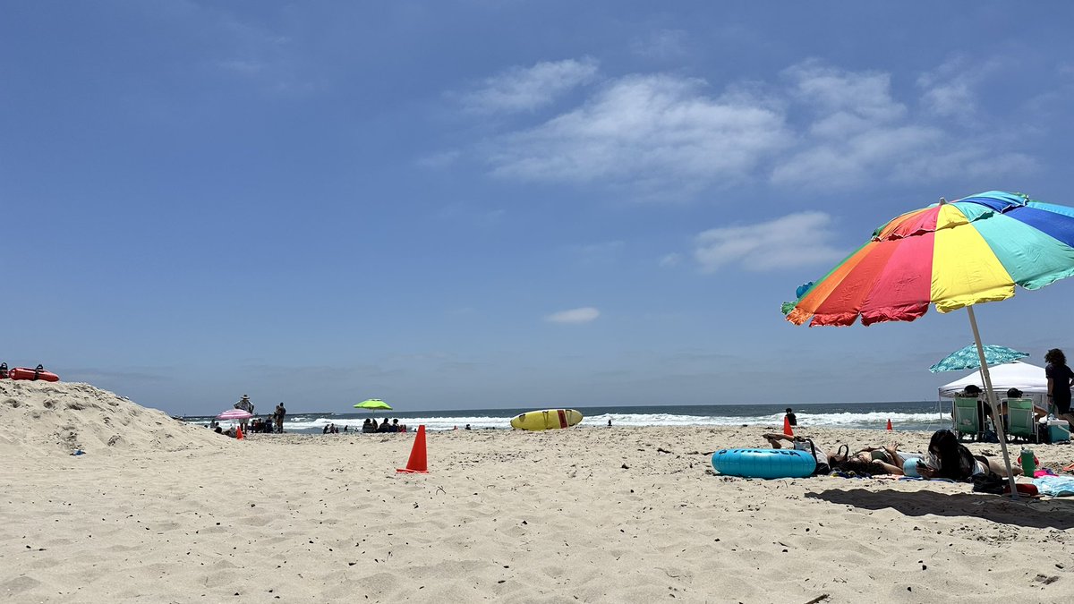 FFNewsletter's tweet image. Beautiful day and backdrop to review the final draft of our 2024 #fantasyfootball #draftguide - keep an eye out for it when it drops in two weeks!