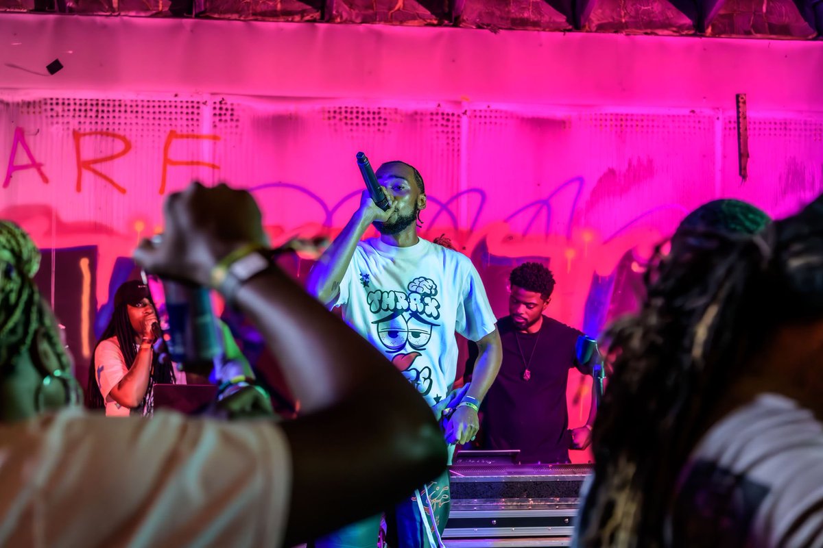 ThraxLife tweet media