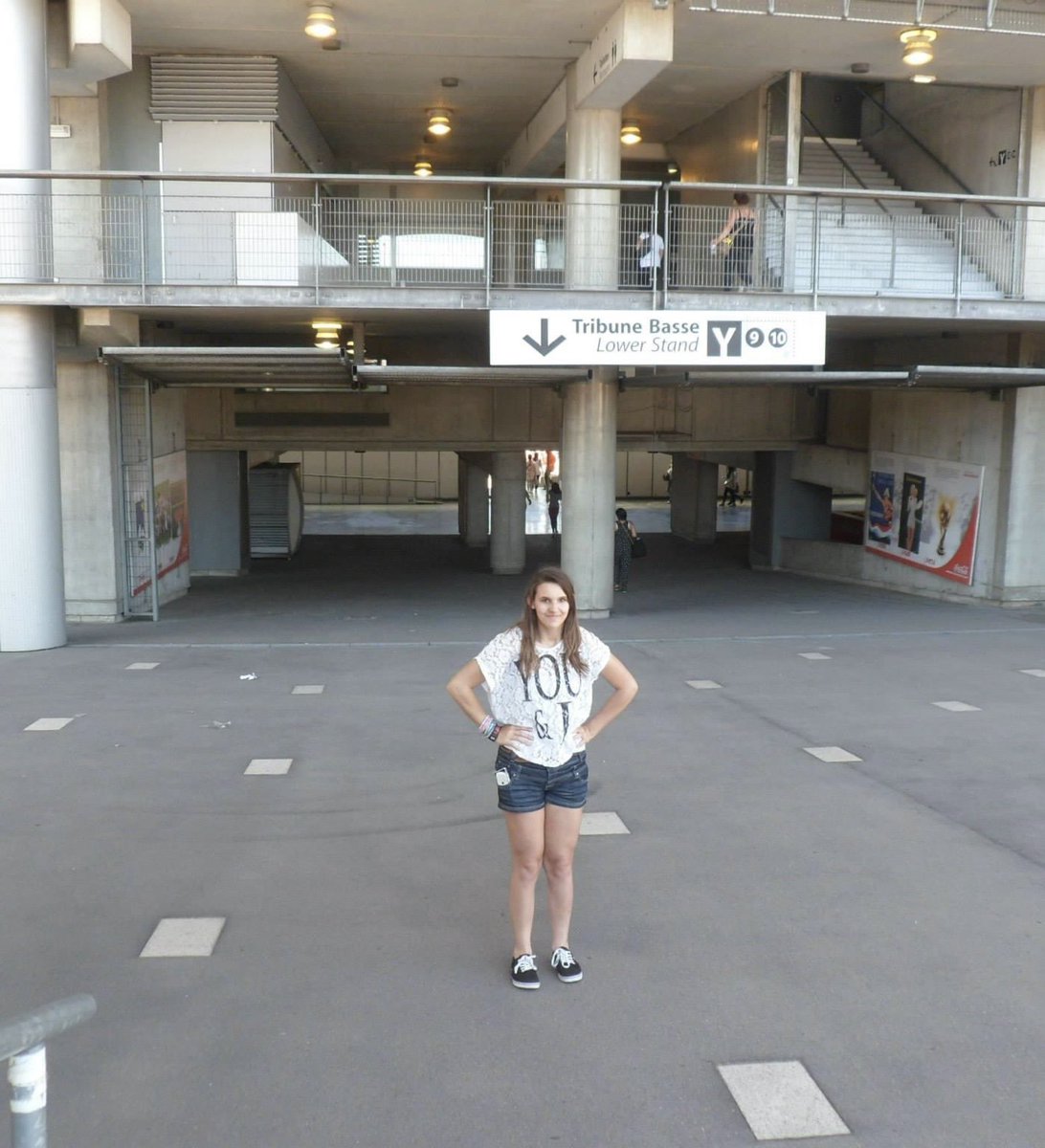 Leyanetmrkne's tweet image. L’un des meilleurs concerts de ma vie, 10 ans déjà 🥺❤️ #OneDirection #WWAT