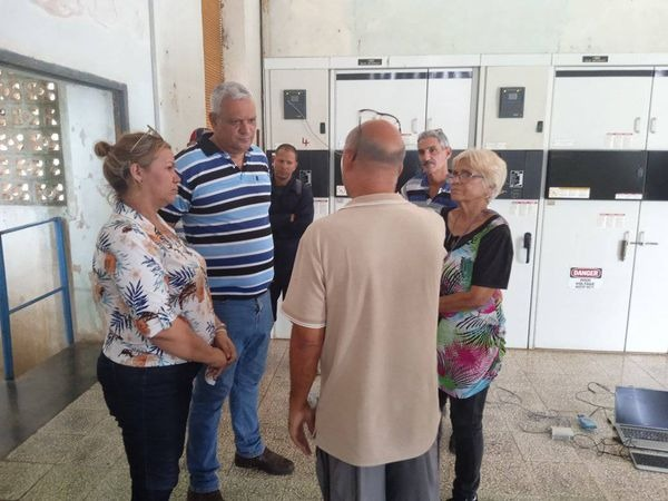 Orlando8817's tweet photo. ¡Ahora somos Aquamanes! Vinagre, LechenPolvo, Radiocuba, ahora INRH...#LADETEC a la orden @FHHernndez1 @Alfredo8105 @oscar_treto @Iraporro @RandyAlonsoFalc @JulitoVenCub Trabajo, a la verdad, no nos falta... https://t.co/dbquHmzHiN
