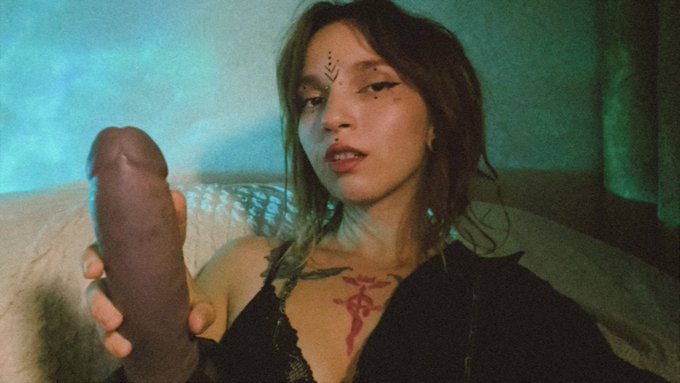 As always, I want to abuse you and feed you THIS on top of it.   👍 -feet team 🔄 - cock team https://t<a href="/tag/femdom"class="tags"><span>#femdom</span></a><a href="/tag/feet"class="tags"><span>#feet</span></a><a href="/tag/mistress"class="tags"><span>#mistress</span></a><a href="/tag/hypno"class="tags"><span>#hypno</span></a><a href="/tag/femdomhypno"class="tags"><span>#femdomhypno</span></a>