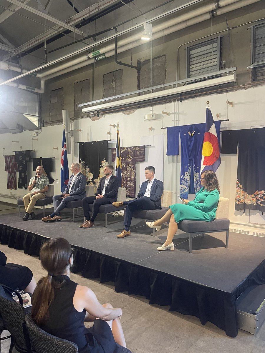 IcelandInUS's tweet photo. The Colorado-Iceland Clean Energy Summit took place in Denver yesterday. It brought together businesses, state &amp; governments representatives from both sides to discuss opportunities to strengthen cooperation in Geothermal Energy and Carbon Management. https://t.co/gTtdAIHanu https://t.co/w80Dof9FS9
