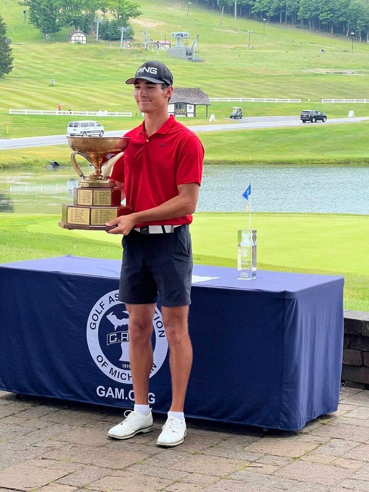 LakelandLHS's tweet photo. Alumni Alert! McCoy Biagioli, LHS Class of 2023, wins the 113th Michigan Amateur Championship! https://t.co/0l72VROWBJ https://t.co/Zuf3bmVS7V