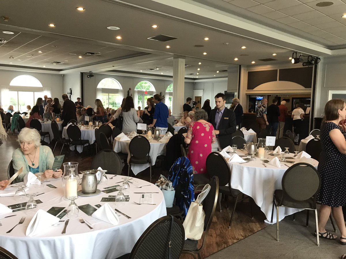 Top notch humour…. Loading now….
#Leacockhumour24

<a href="/patterballs/">Steve Patterson (not a parody)🇺🇦</a>