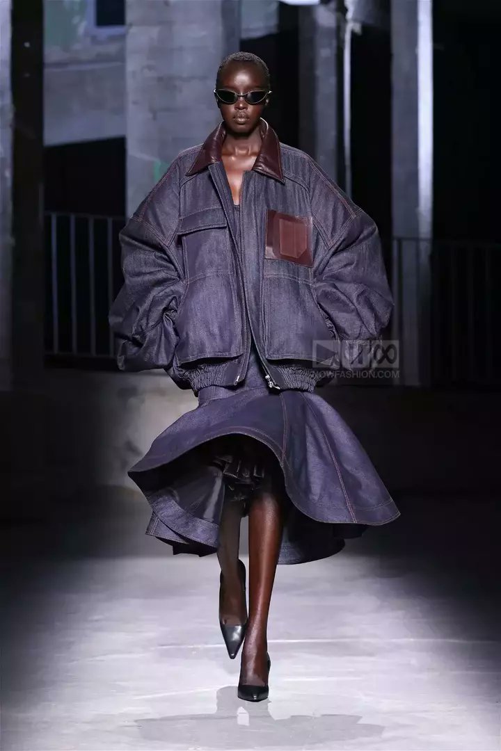 nowfashion's tweet photo. New collection posted: Juun.j Menswear Spring Summer 2025 Paris 
See the collection here ->>https://t.co/4sfOjD6c7v
#NOWFASHION #fashionweek #fashionshow #MFW #Menswear #SS25 https://t.co/rFAQ1qaqxu