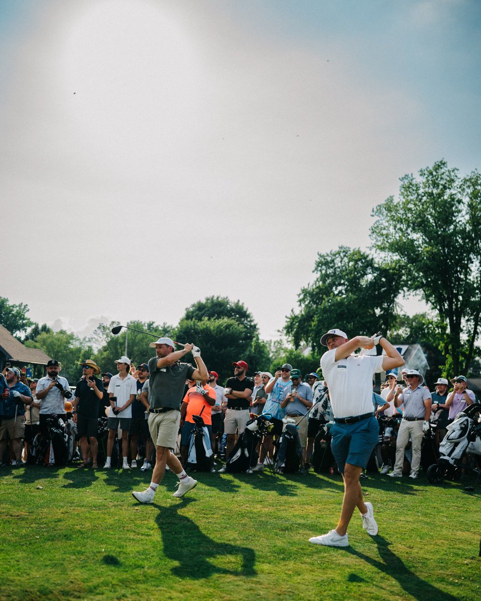 KemperSports's tweet image. .@erikanderslang &amp;amp; @randomgolfclub helped take #KSPDMonth up a notch this week by bringing its Mad Scramble Tour to Vernon Hills Golf Course, which brought 130 golfers together for an unforgettable night of community and fun that ended with the group posting a score of 12-under.